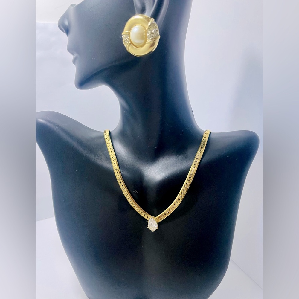Vintage Richelieu Earrings with Necklace